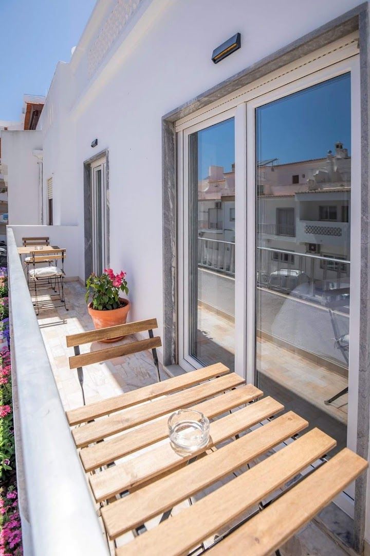 Furnished balcony